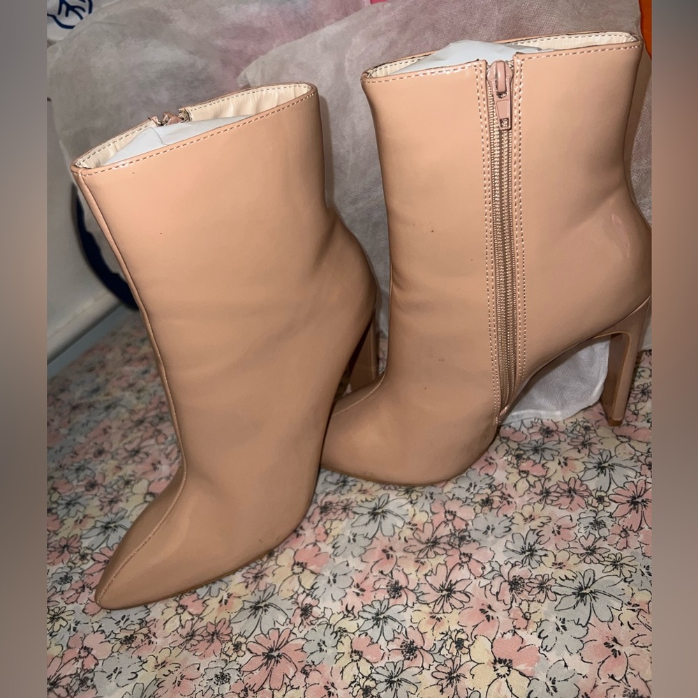 Ladies bootie boots